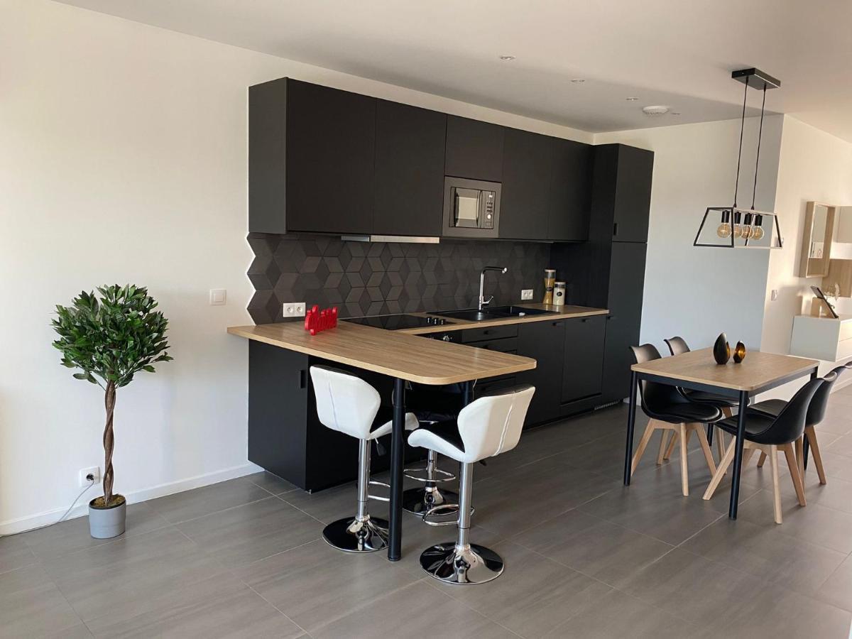 GOLD COCOON T3 74m2 proche centre ville Villejust Extérieur photo