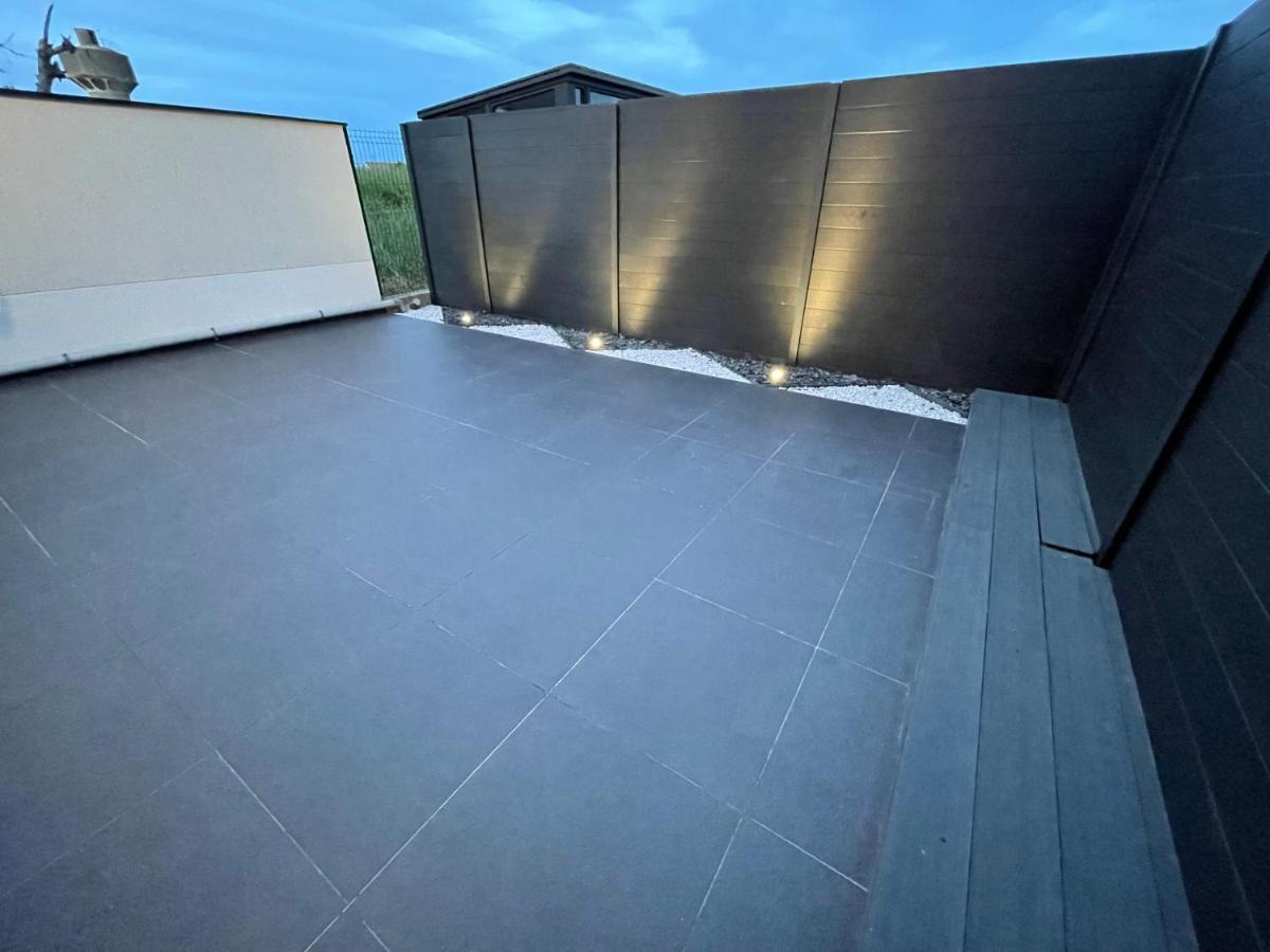 GOLD COCOON T3 74m2 proche centre ville Villejust Extérieur photo