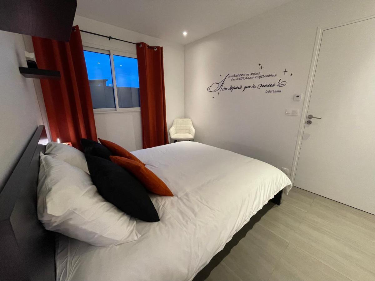 GOLD COCOON T3 74m2 proche centre ville Villejust Extérieur photo